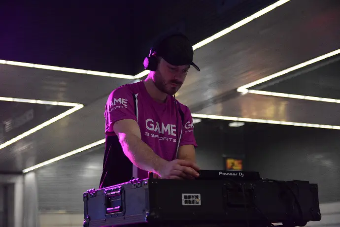 DJ Fun &amp; Serious Game Festival